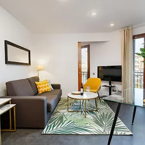 Lodging Center-eixample Apartment