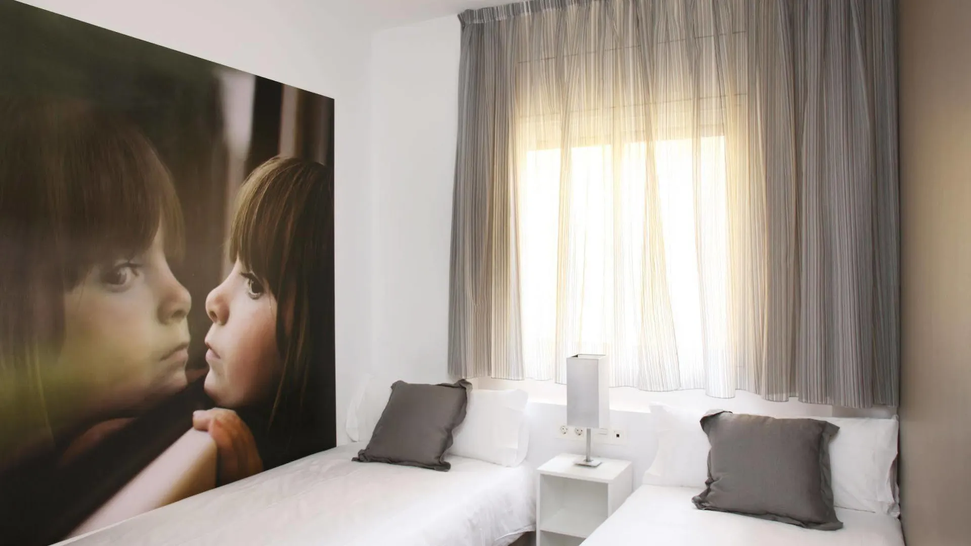 Mh Apartments Suites Barcelona
