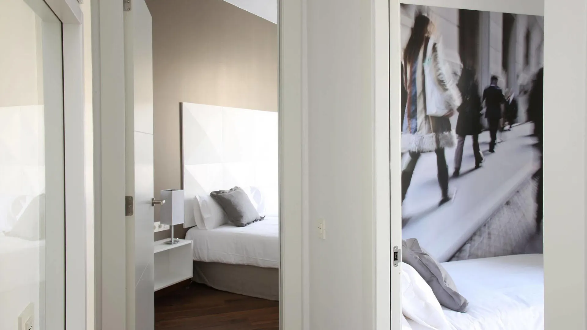 Mh Apartments Suites Barcelona