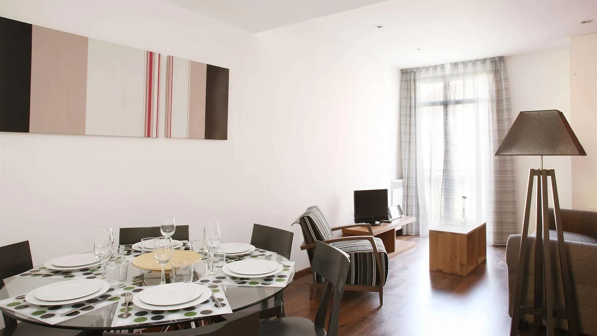 Mh Apartments Suites Barcelona